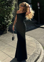 Load image into Gallery viewer, Club London Lita Maxi Dress - Black