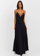 Load image into Gallery viewer, Sasha Therese Posey Maxi Dress - Black
